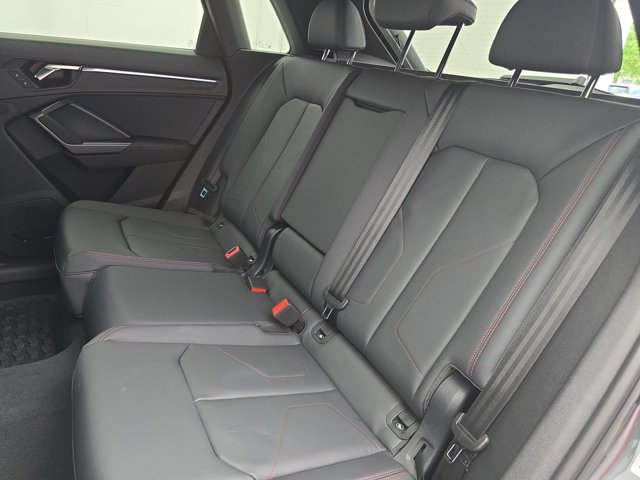 Vehicle image 15 of 35