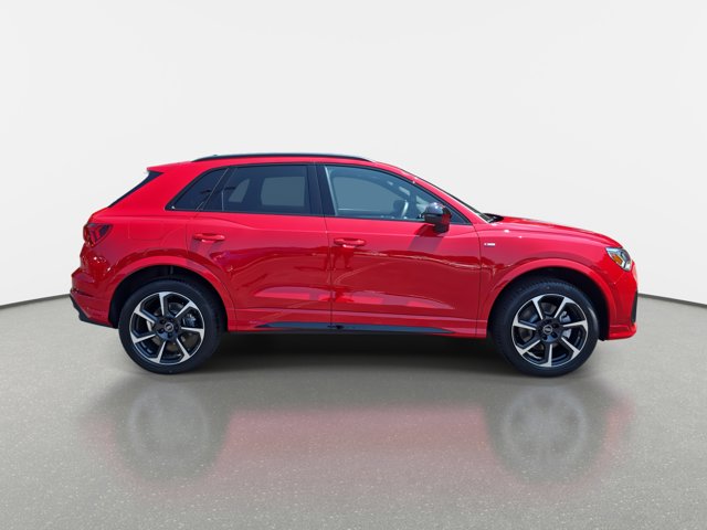 Vehicle image 4 of 35