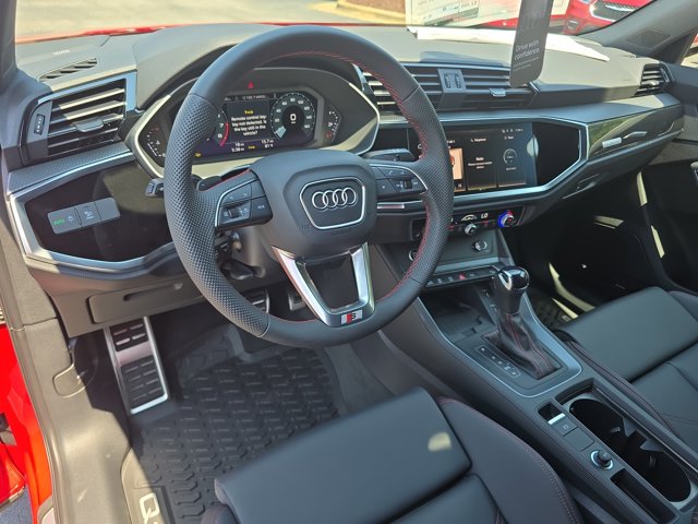 Vehicle image 17 of 35