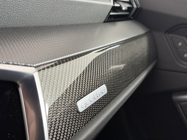 Vehicle image 25 of 27
