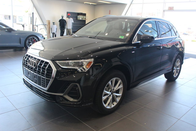 Vehicle image 1 of 28