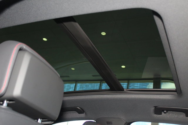 Vehicle image 22 of 27