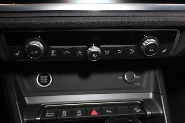 Vehicle image 14 of 27
