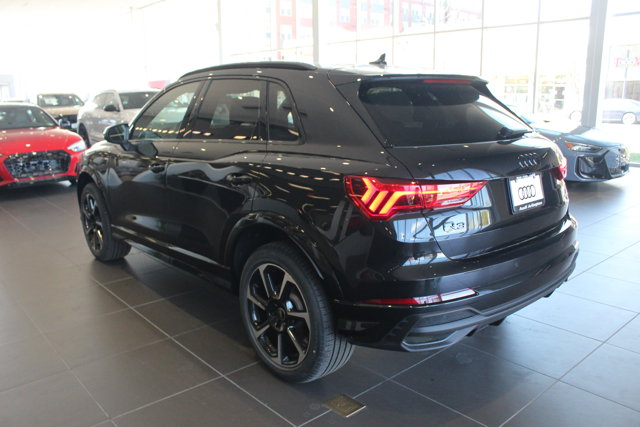 Vehicle image 6 of 27