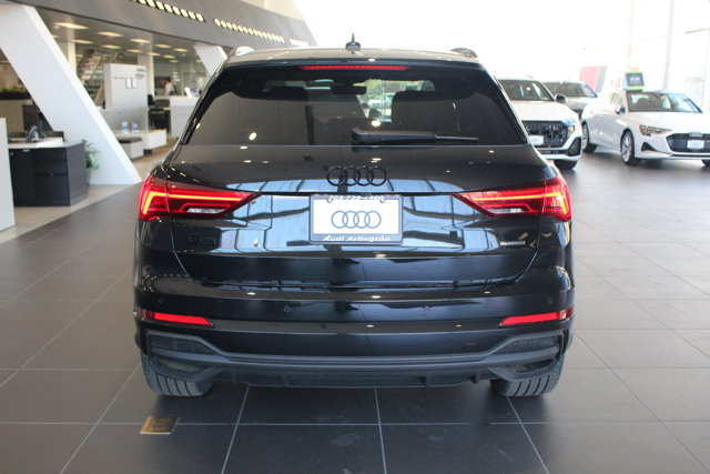 Vehicle image 8 of 27
