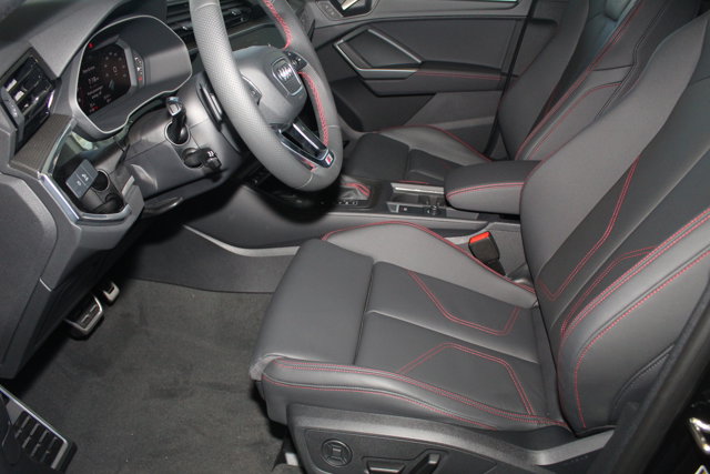 Vehicle image 17 of 27