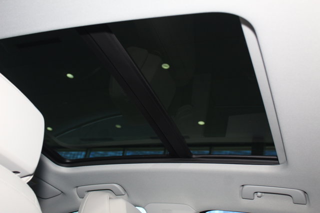 Vehicle image 22 of 27