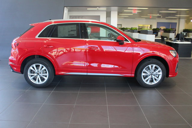 Vehicle image 4 of 27