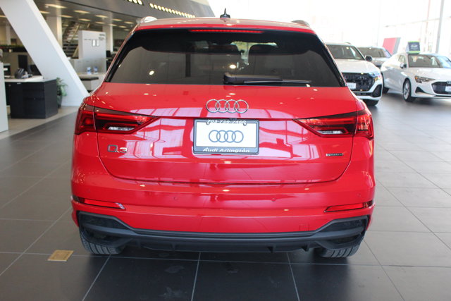 Vehicle image 8 of 27