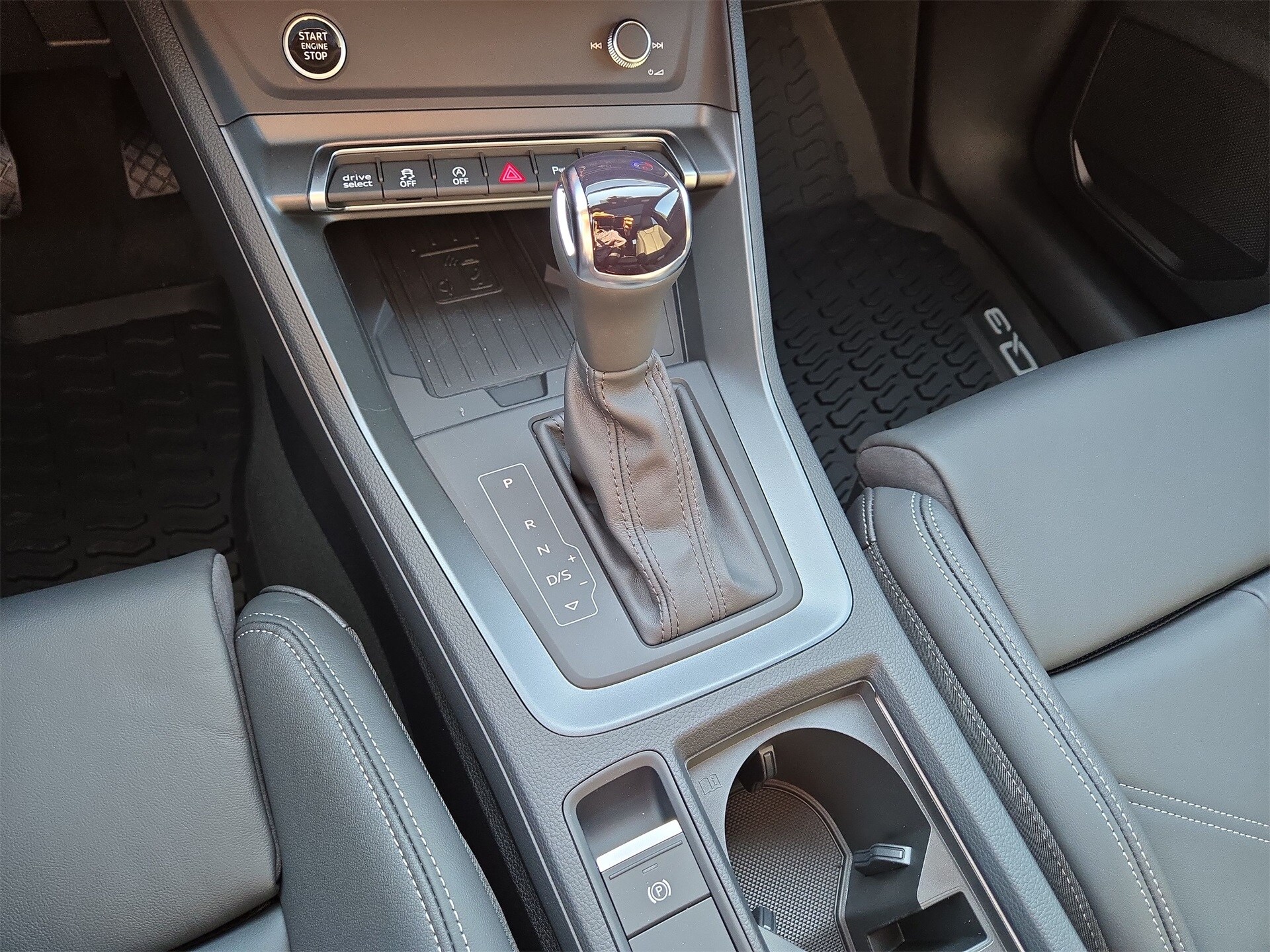 2025 Audi Q3 S Line Premium Image 20 of 22