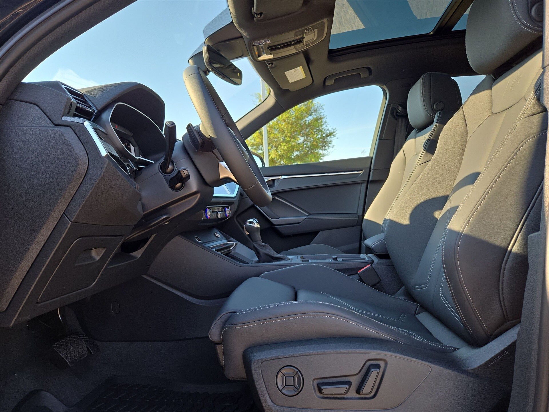 2025 Audi Q3 S Line Premium Image 14 of 22