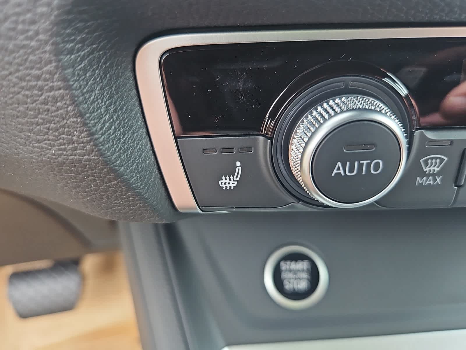 Vehicle image 16 of 20