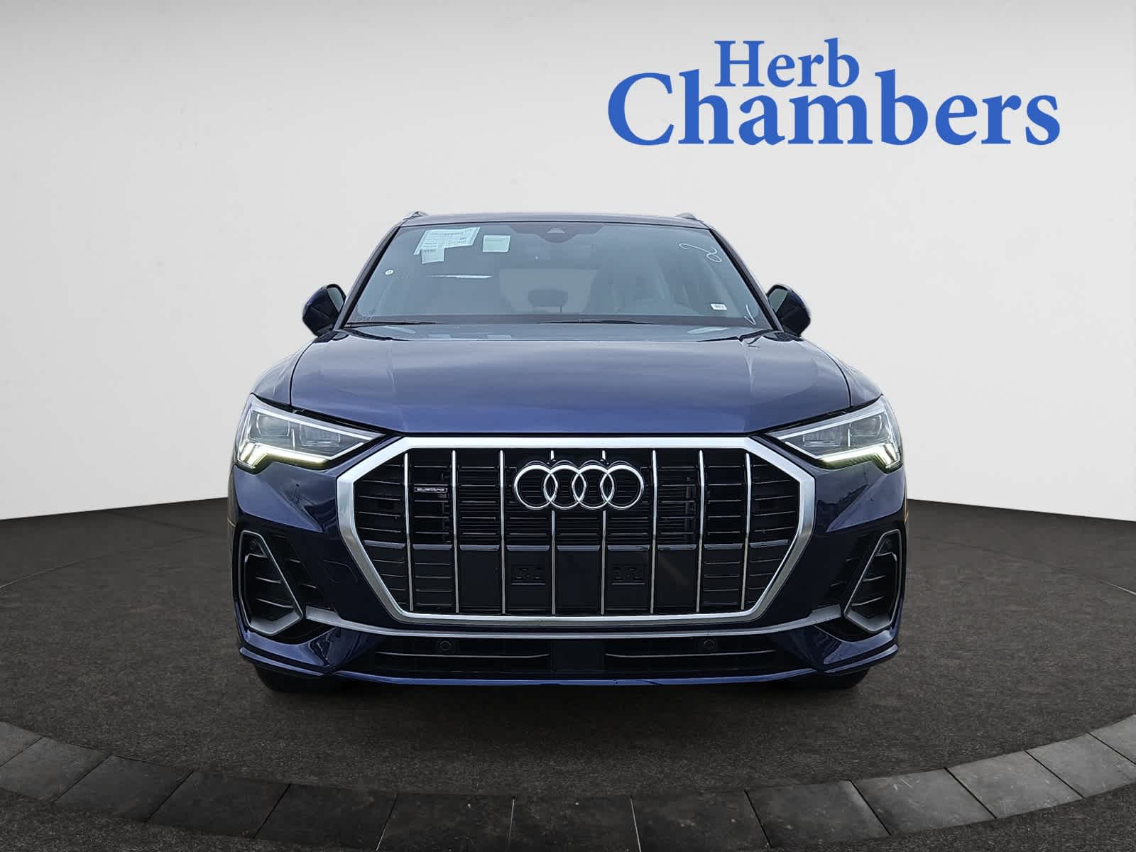 Vehicle image 2 of 20