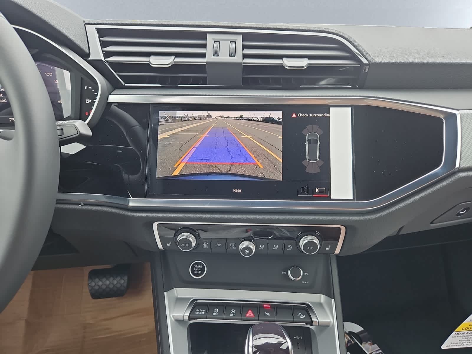 Vehicle image 13 of 20