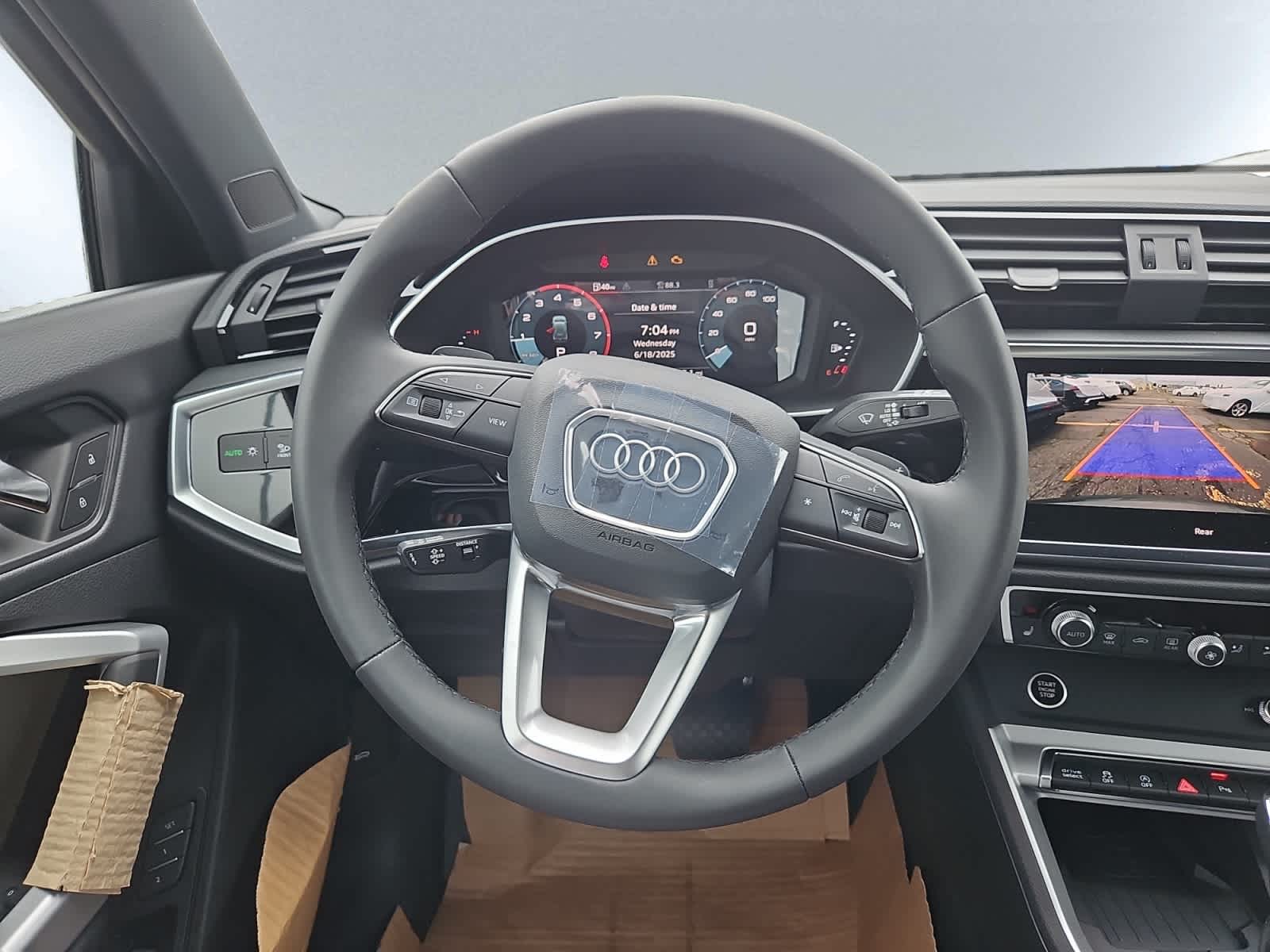 Vehicle image 11 of 20