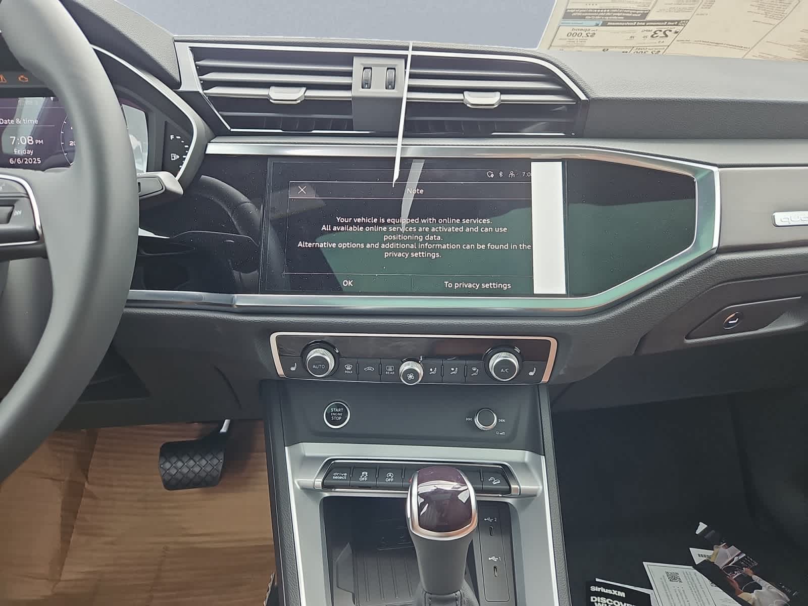 Vehicle image 15 of 20