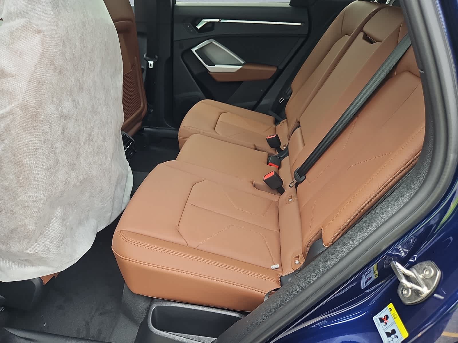 Vehicle image 19 of 20
