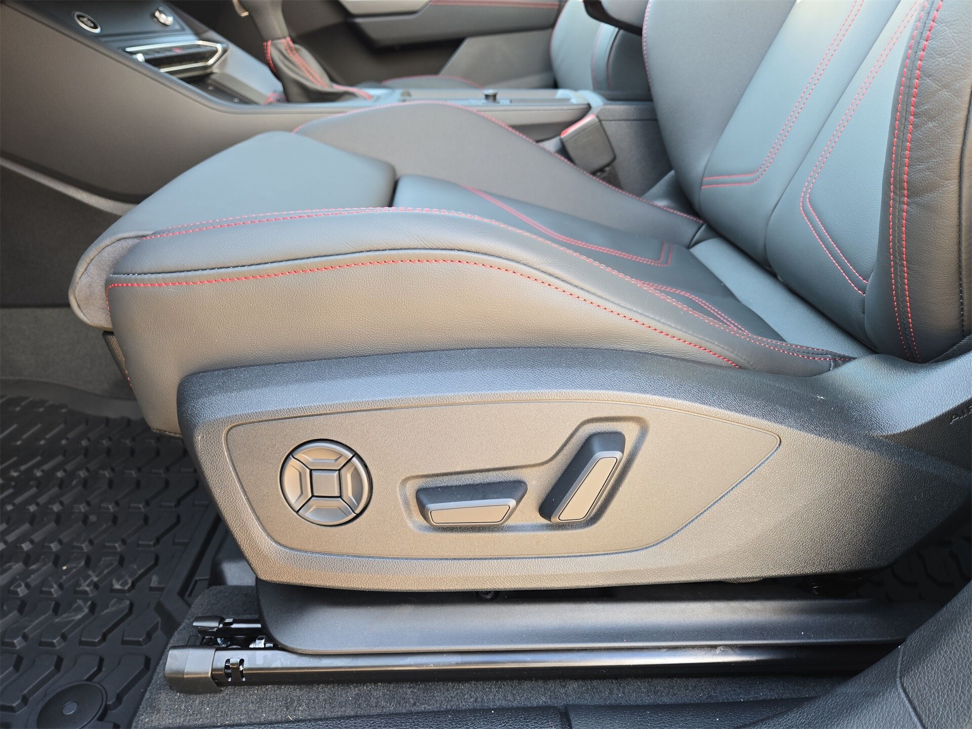 2025 Audi Q3 S Line Premium Plus Image 21 of 22