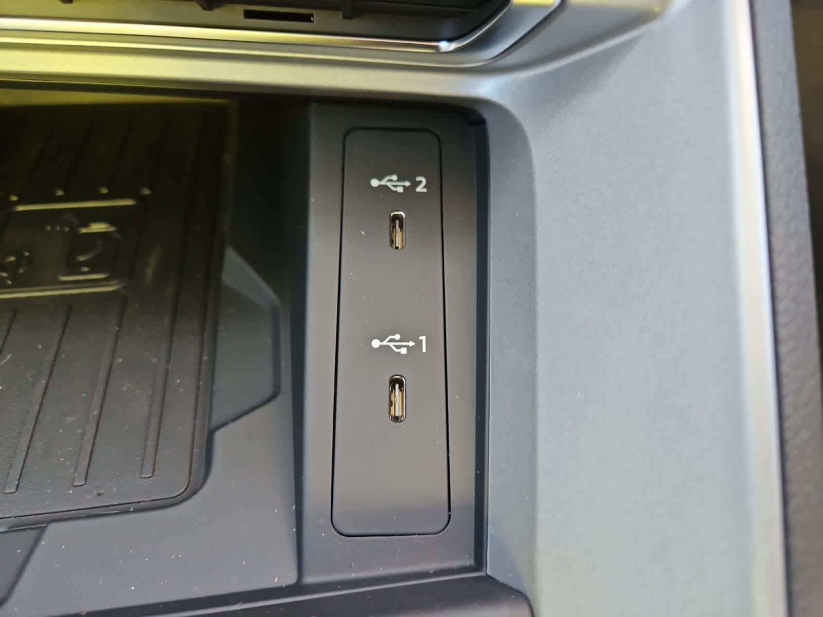 Vehicle image 11 of 20