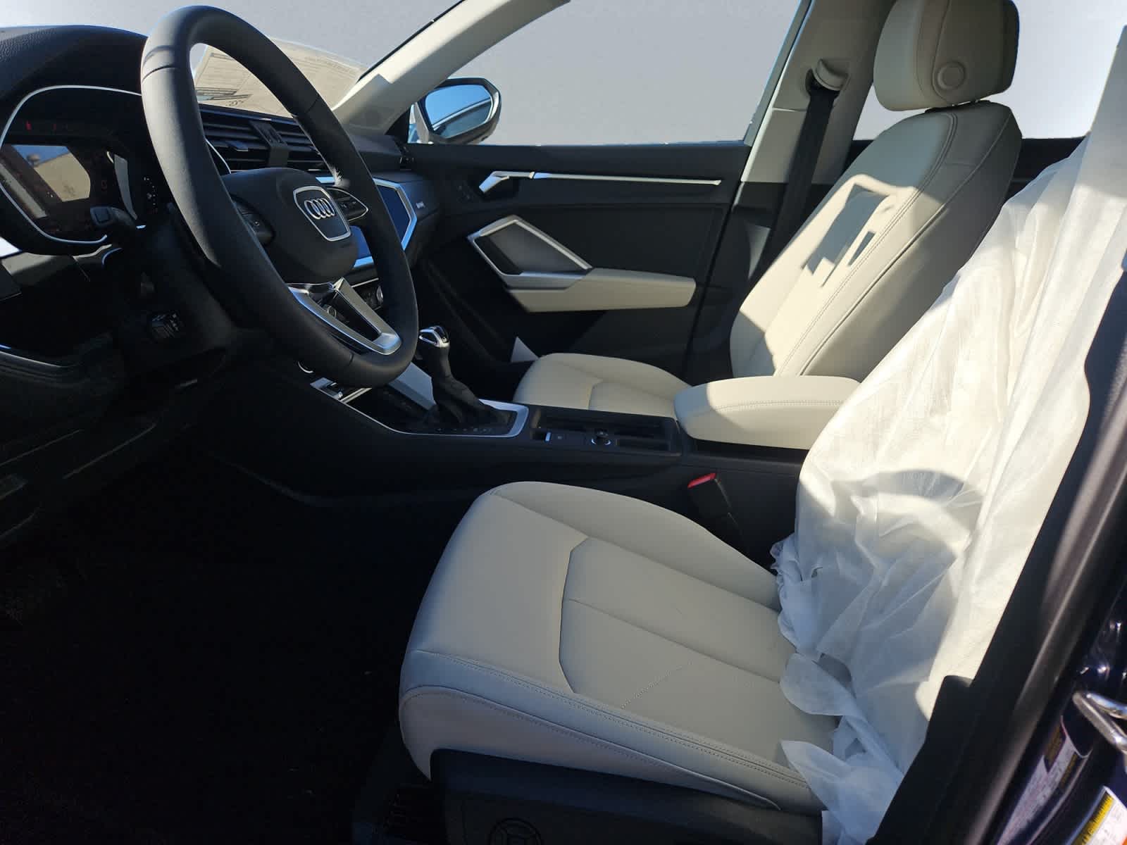 Vehicle image 7 of 20