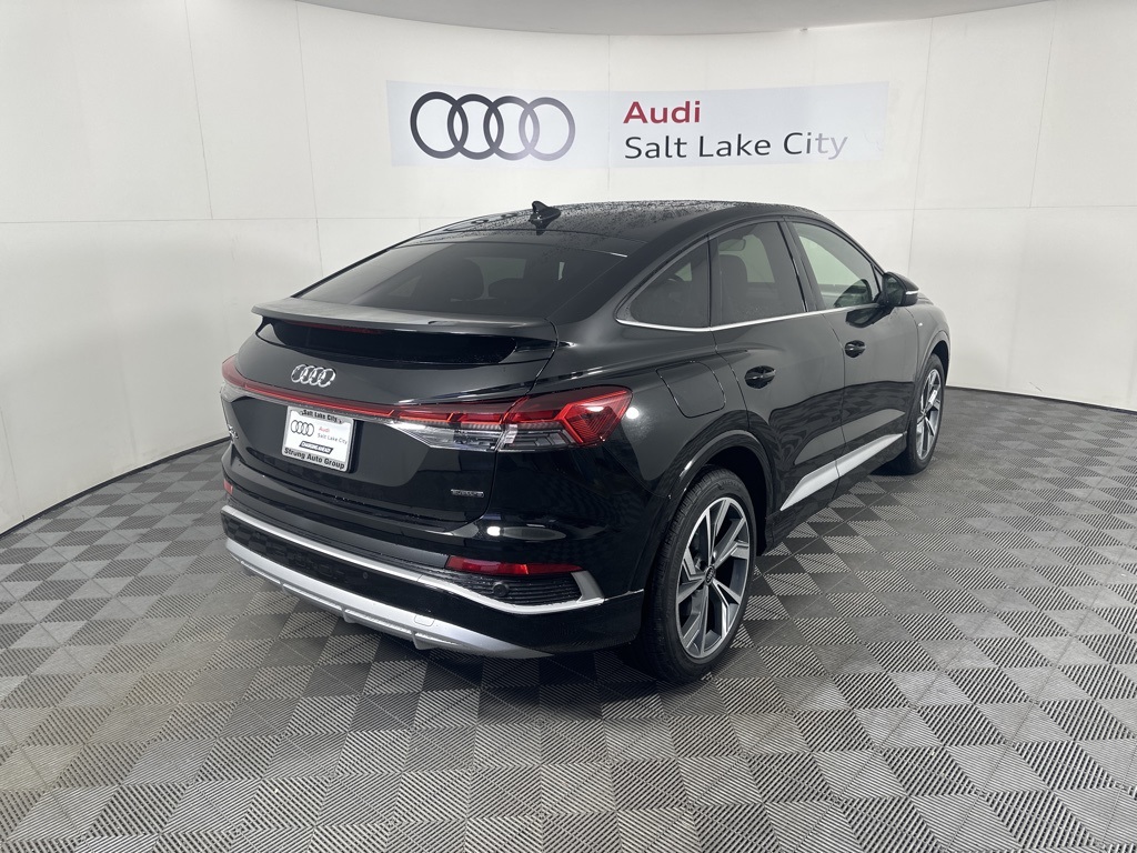 Vehicle image 5 of 20