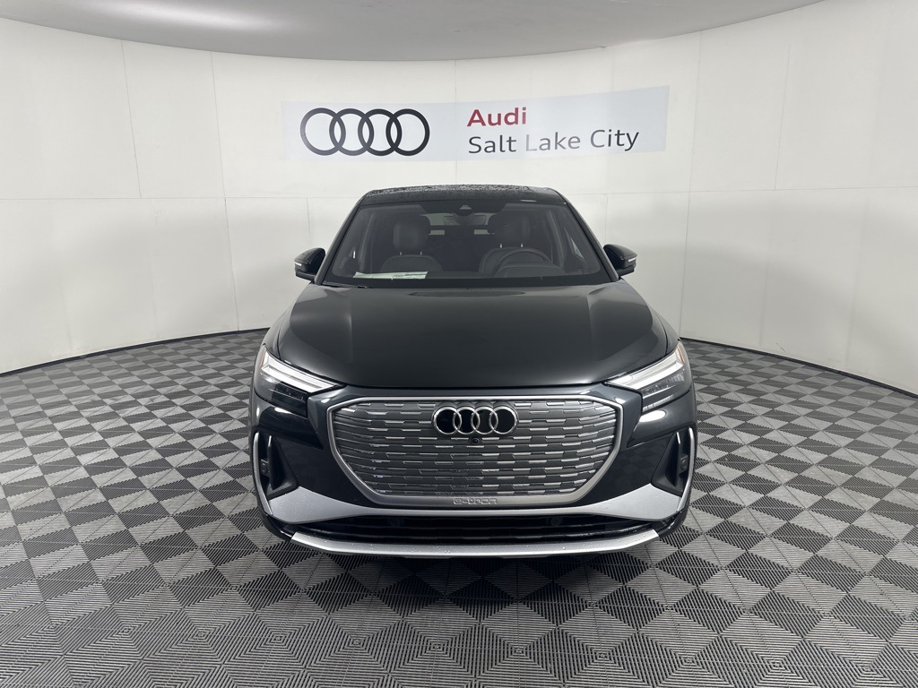 Vehicle image 2 of 20