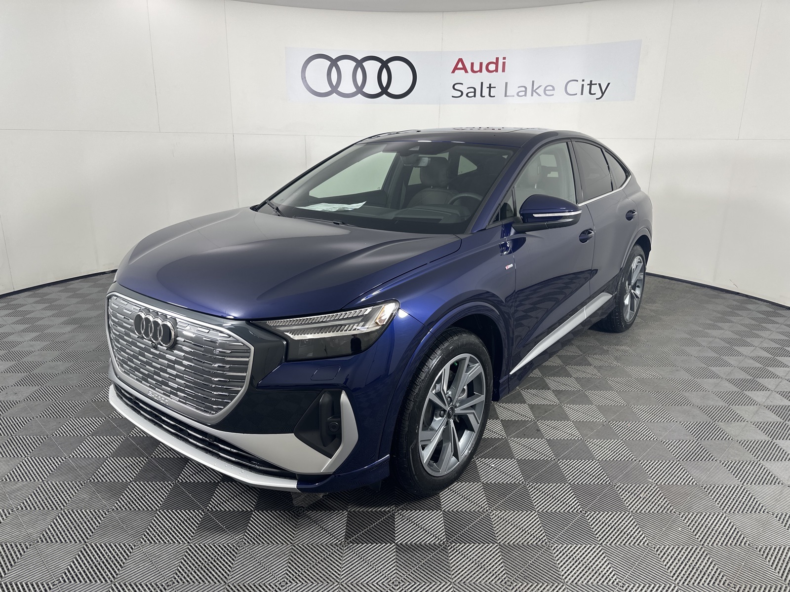 Vehicle image 1 of 19