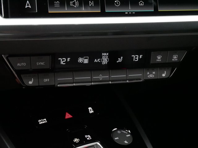 Vehicle image 26 of 35