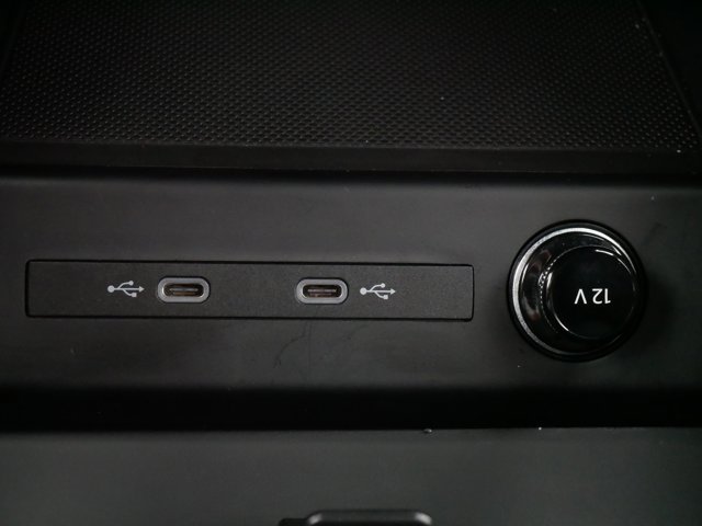 Vehicle image 30 of 35