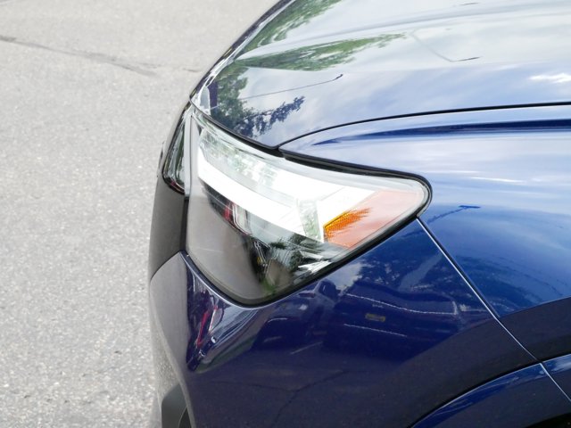 Vehicle image 19 of 35