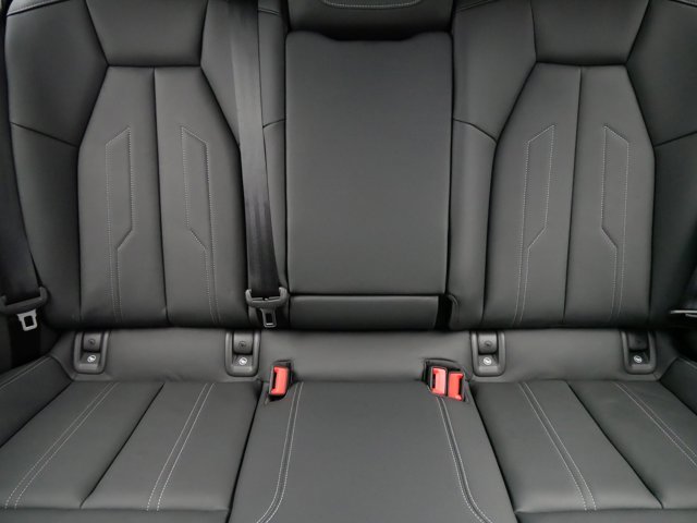 Vehicle image 16 of 35