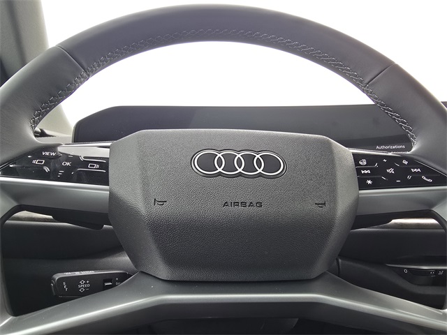 Vehicle image 23 of 27