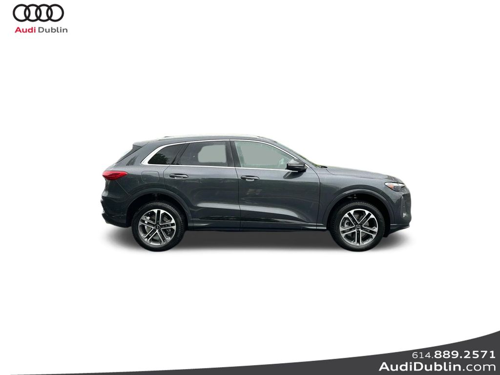 Vehicle image 4 of 31
