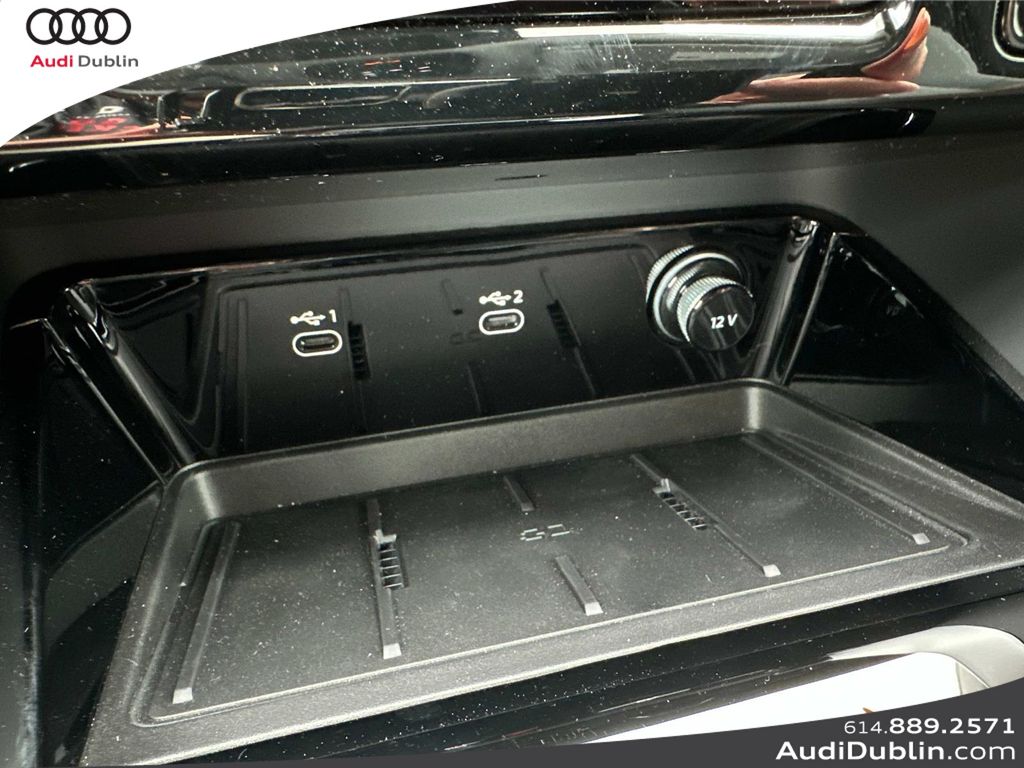 Vehicle image 20 of 31