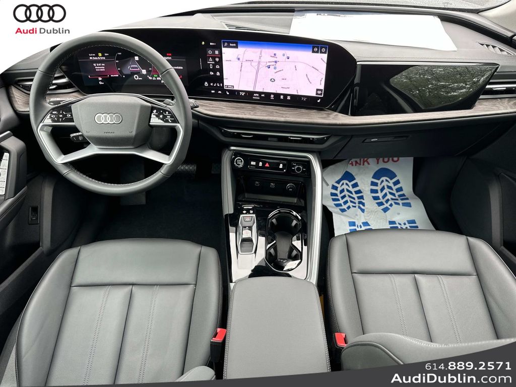 Vehicle image 27 of 31