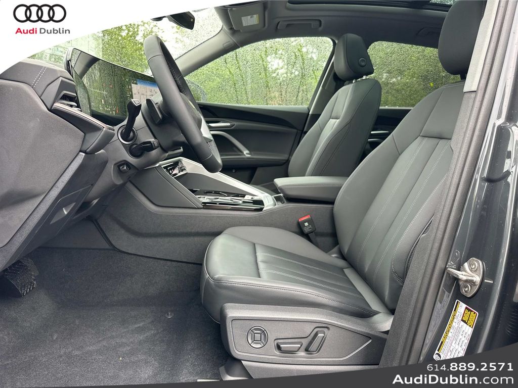Vehicle image 24 of 31
