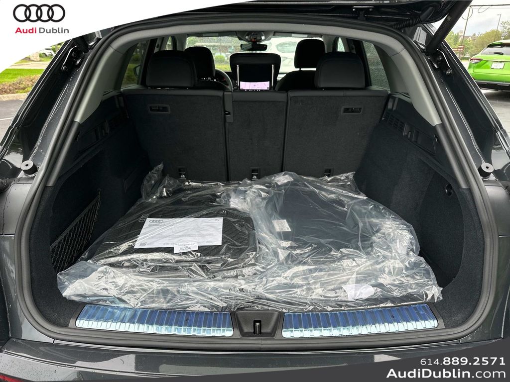 Vehicle image 9 of 31