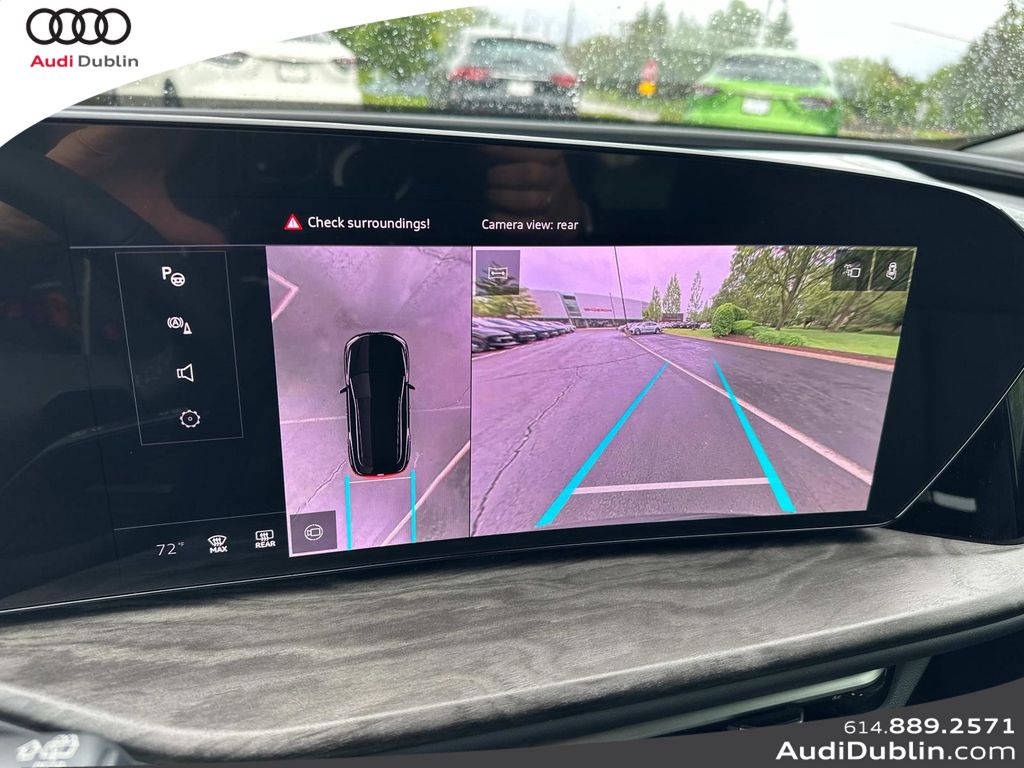 Vehicle image 19 of 31