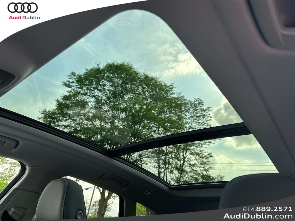 Vehicle image 25 of 31