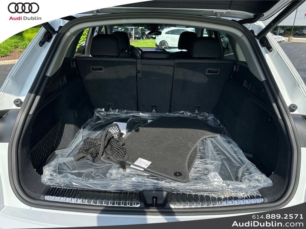Vehicle image 9 of 31