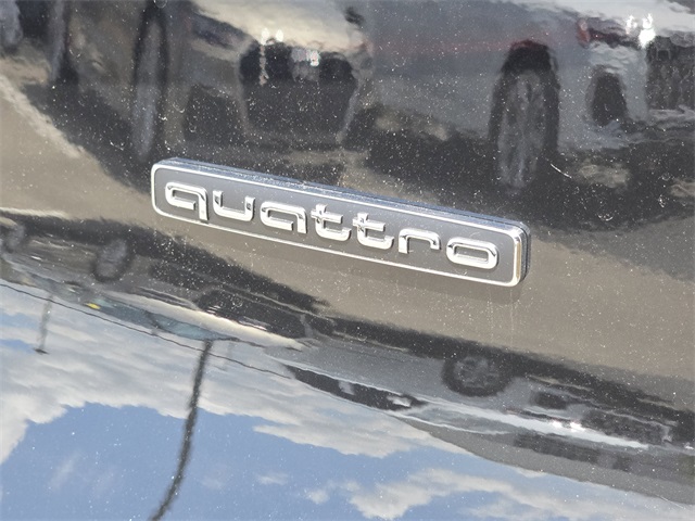 Vehicle image 13 of 27
