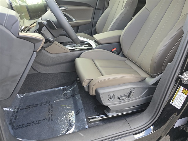 Vehicle image 21 of 27