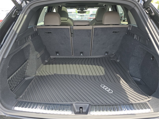 Vehicle image 19 of 27