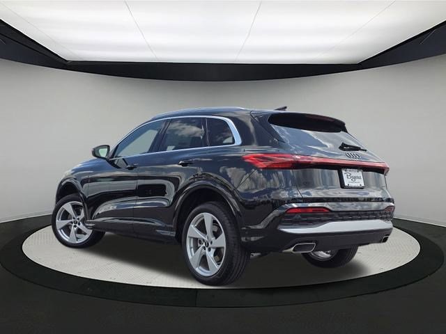 Vehicle image 6 of 27