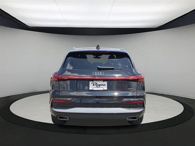 Vehicle image 8 of 27