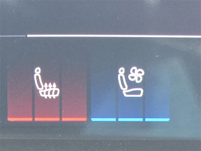 Vehicle image 14 of 27