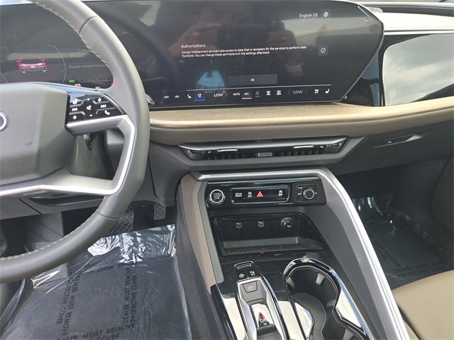 Vehicle image 25 of 27