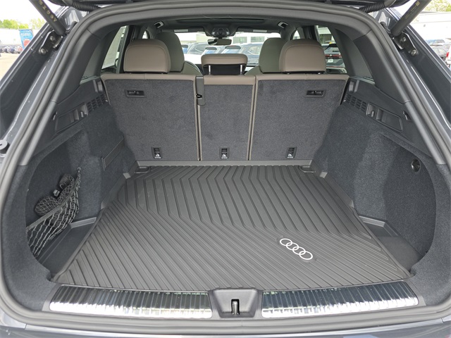 Vehicle image 19 of 27