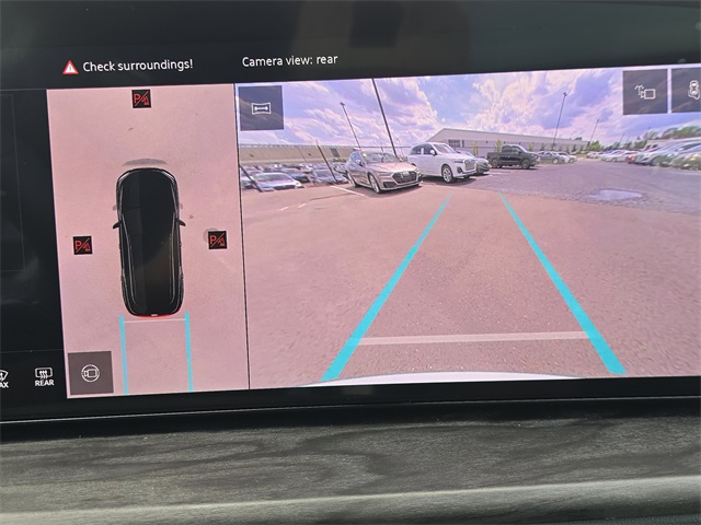 Vehicle image 26 of 27