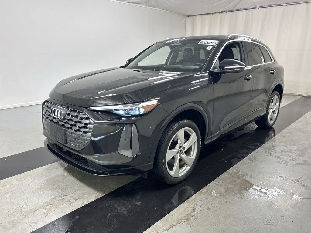 2025 Audi Q5 Premium Plus Image 1 of 26